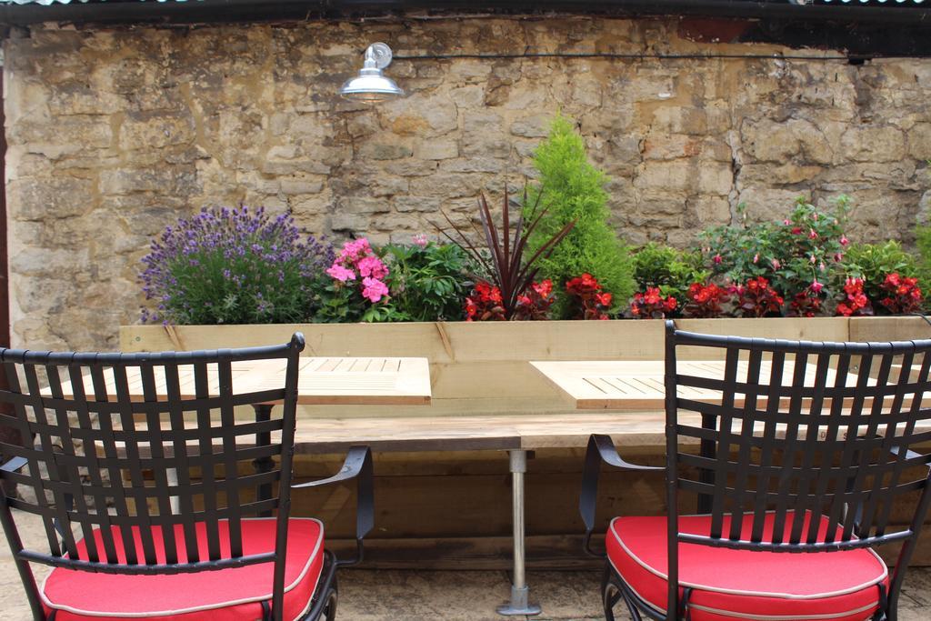 The Woodstock Arms Exterior foto